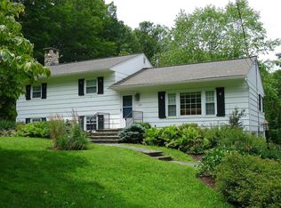 729 Stanford Rd, Clinton Corners, NY 12514