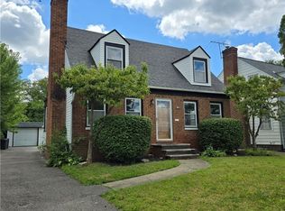 3657 Pennington Rd, Shaker Heights, OH 44120