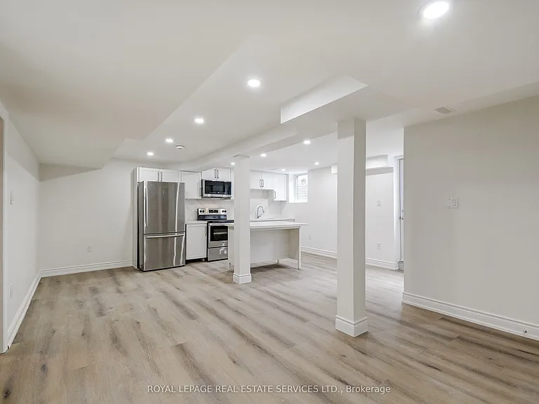 277 Mississaga St #LOWER — Photo 19