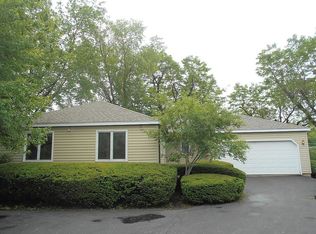 33173 N Island Ave, Grayslake, IL 60030