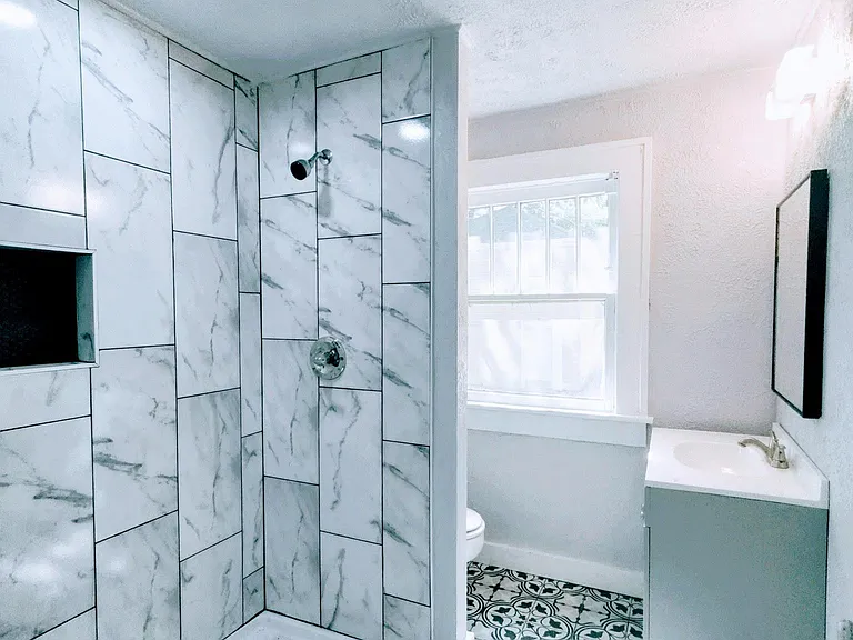 626 Chautauqua Ave #2 — Photo 2