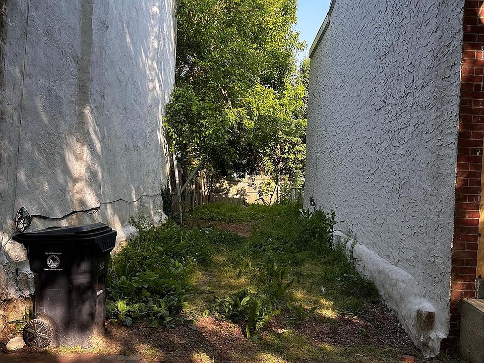 2nd image of 906 Clifford Brown Walk