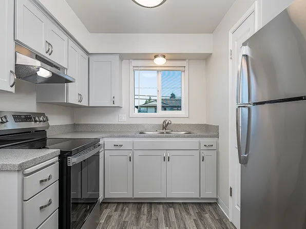 2305 Rucker Ave APT 6, Everett, WA 98201