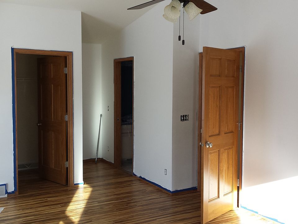 Master Bedroom & Full Bath