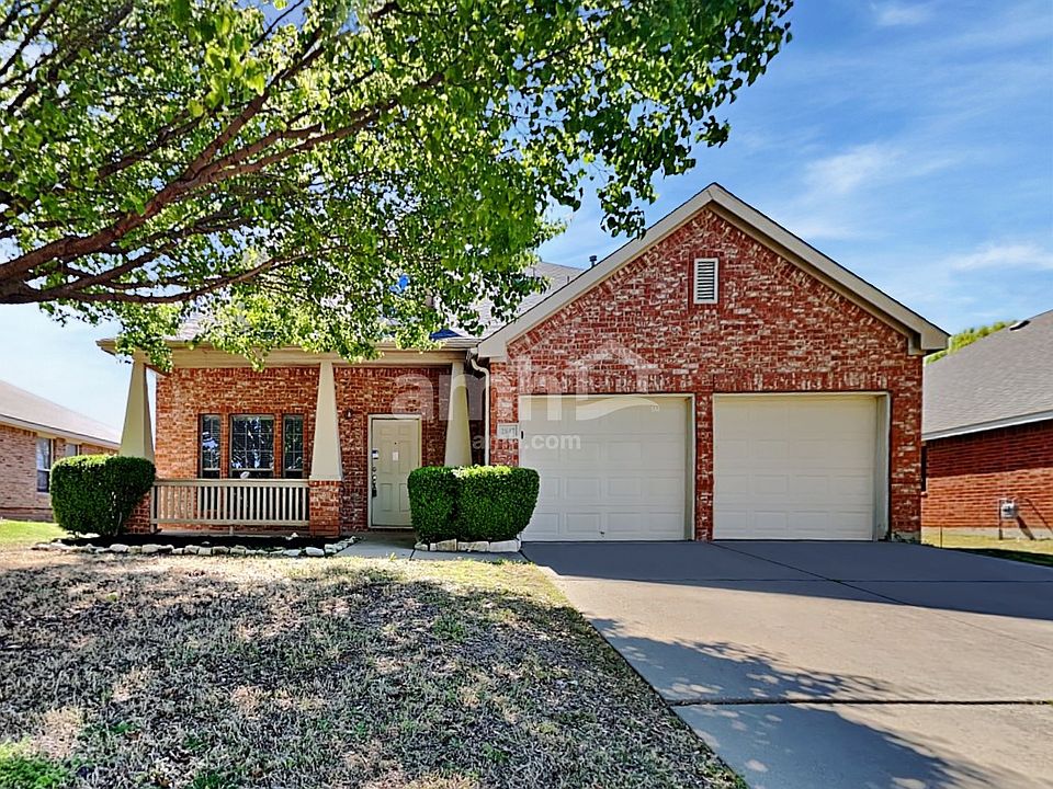 1st image of 2847 Park Springs Dr