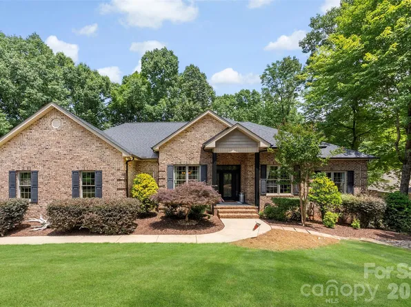 543 Kenway Loop, Mooresville, NC 28117