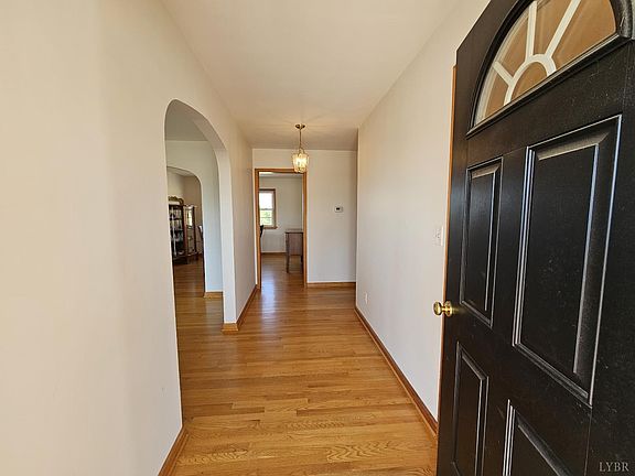 4th image of 3407 Red House Rd