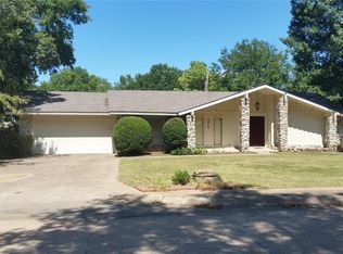 2410 SE Quail Pl, Bartlesville, OK 74006