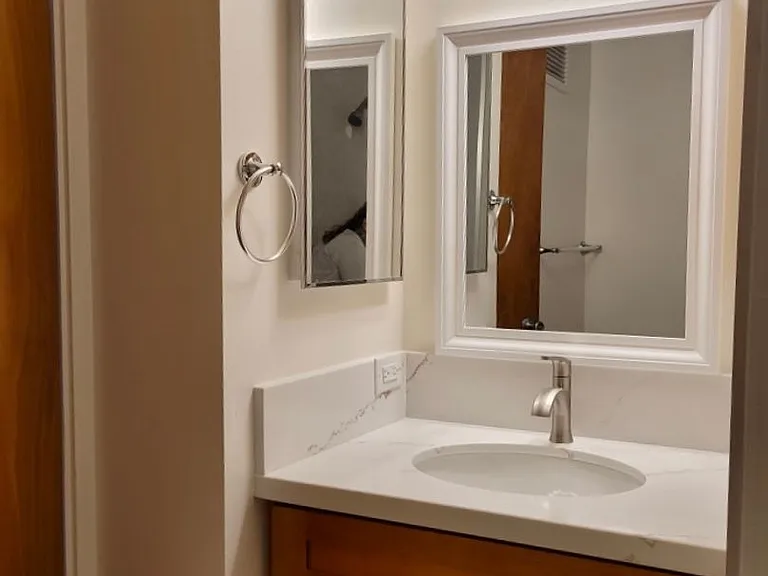 500 University Ave #305 — Photo 9