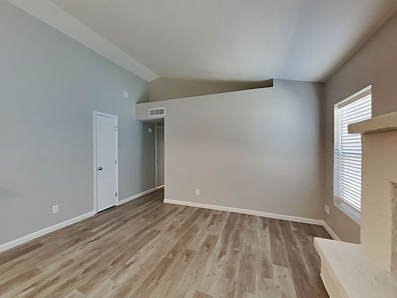 5th image of 7303 W Shaw Butte Dr
