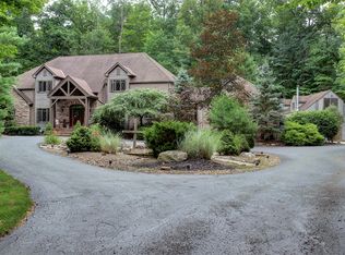 227 Boston Lake Dr, Valley City, OH 44280