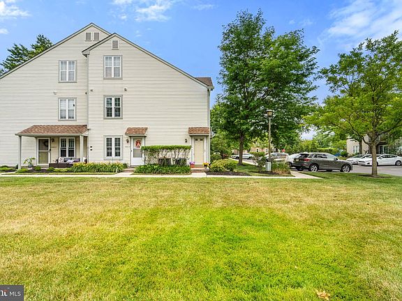 2nd image of 2402B Shurlock Ct