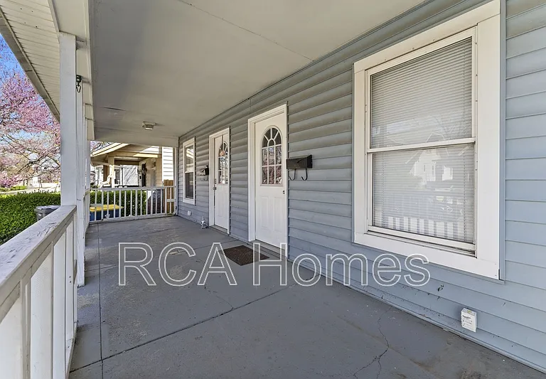 1307 Wright St — Photo 3