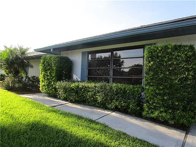 1st image of 1840 SW Woodside Way