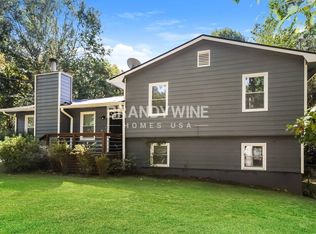 100 Crawford Cir, Newnan, GA 30265