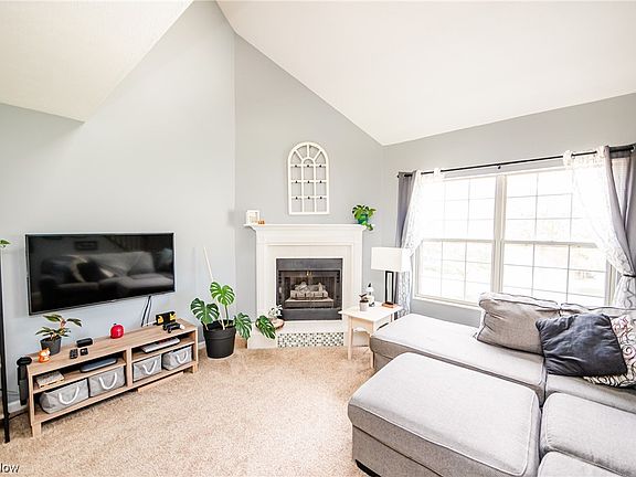 5th image of 4891 Quarry Ln #56