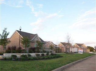 355 Stone Hill Dr, Brenham, TX 77833