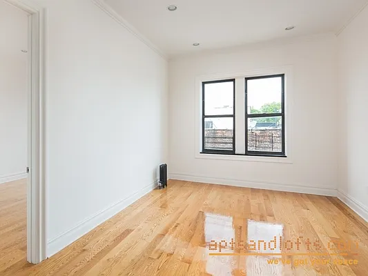 Rented by aptsandlofts.com | media 8