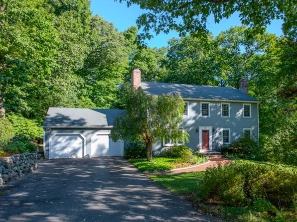 23 Appledore Ln, North Andover, MA 01845
