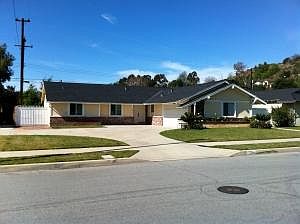2nd image of 1303 Lyman Ave