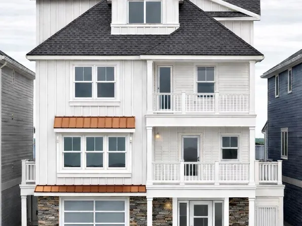 321 N Huntington Ave, Margate, NJ 08402