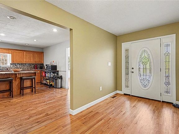 4th image of 526 Antioch Church Rd