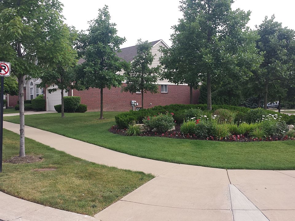 2nd image of 40681 Lenox Park Dr #3