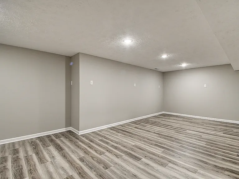 2515 Mullinix Rd — Photo 18
