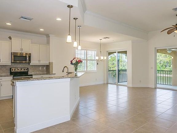 4th image of 150 Bella Vista Ter Unit C