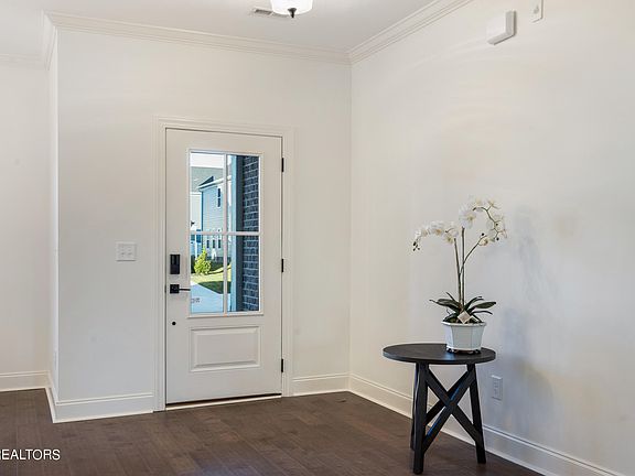 3rd image of 1902 Melton Meadows Dr