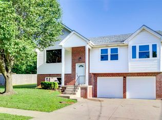 200 Mable Ct, Vine Grove, KY 40175