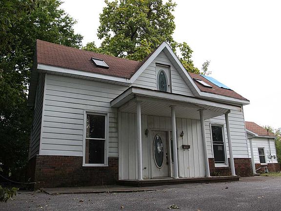 4th image of 711 Williamson St