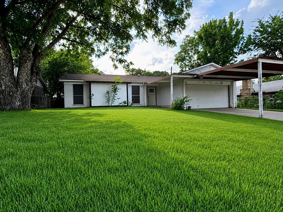 3071 Shane St