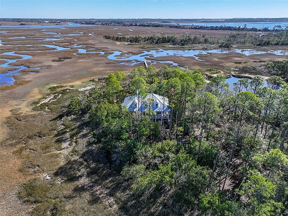 3rd image of 96114 Piney Island Dr