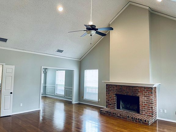 5th image of 1146 Bent Oaks Dr