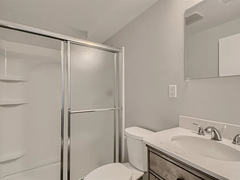 1560 Wagner St — Photo 15