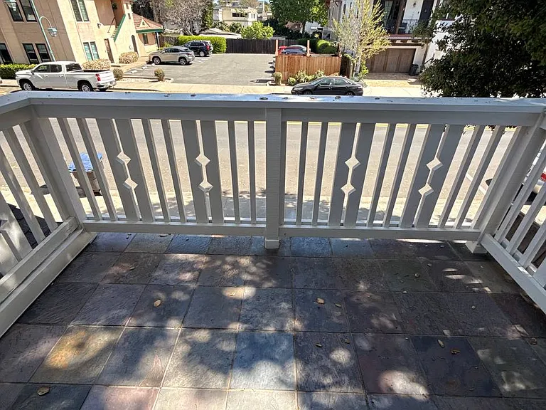 738 Peters Ave — Photo 13