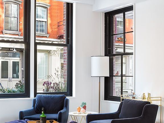 4th image of 325 W Broadway #Townhouse