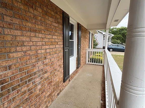 3rd image of 2544 Previs Rd