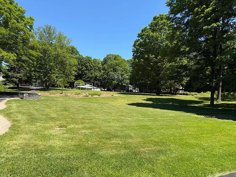 183 Pleasant St #2 — Photo 4