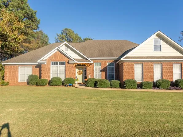 432 Mountain Creek Dr, Hamilton, GA 31811