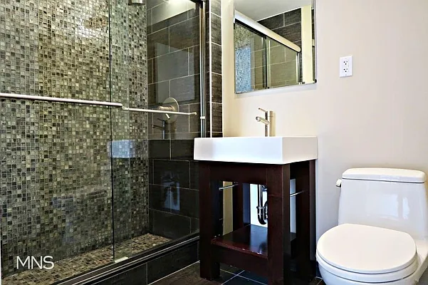 Rented by MNS | media 20