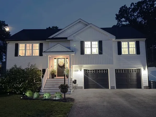 29 Phyllis Rd, Taunton, MA 02780