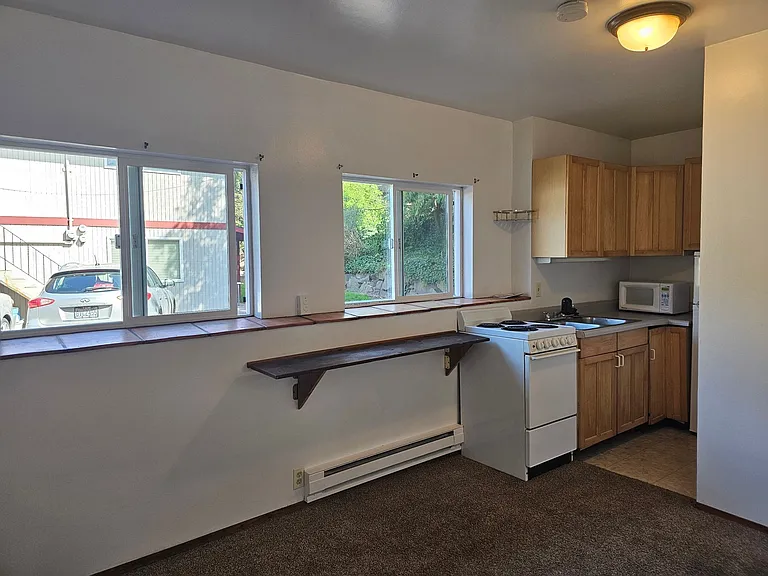 6314 42nd Ave SW — Photo 8