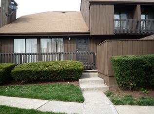 202 Kingsberry Dr #202, Somerset, NJ 08873