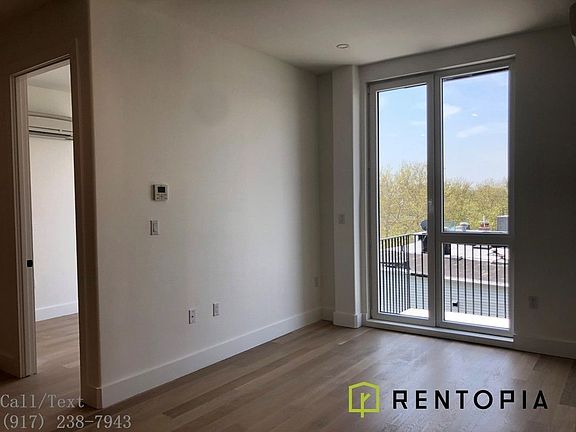 3rd image of 420 Tompkins Ave #507