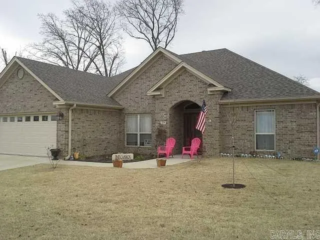 21 Tradewinds Dr — Photo 1