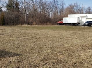 935 E St Charles Rd, Lombard, IL 60148