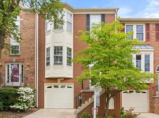 2104 Eluna Ct, Vienna, VA 22182