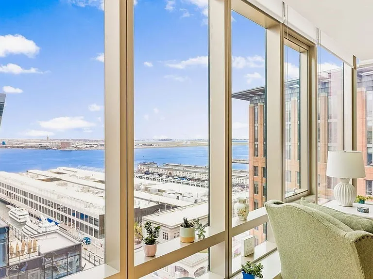 135 Seaport Blvd #2201 — Photo 5